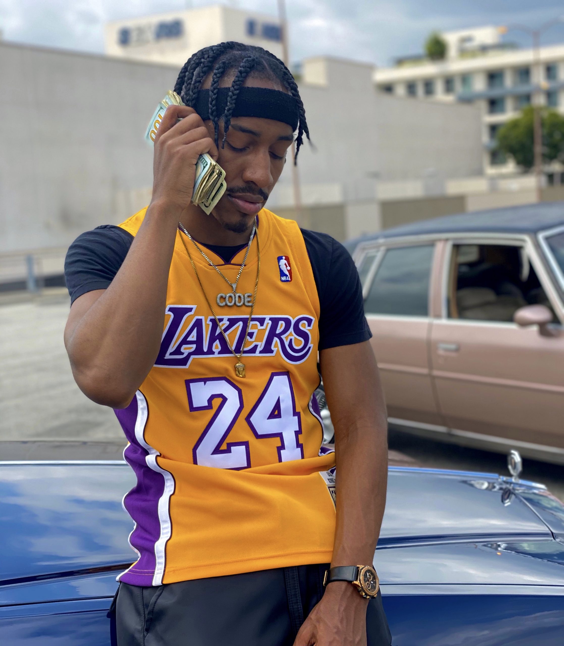 JuS BeatZ Pays Respect To Kobe Bryant On “24”